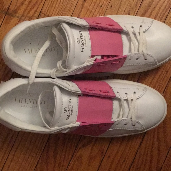 Valentino Sneakers Authentic Never Worn - Picture 2 of 7